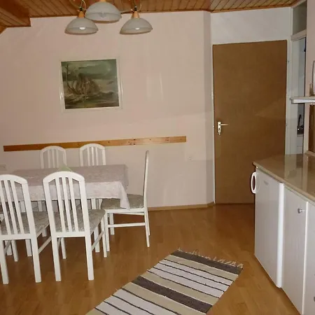 Apartment Zsuzsa Apartman