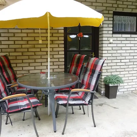 Apartment Zsuzsa Apartman